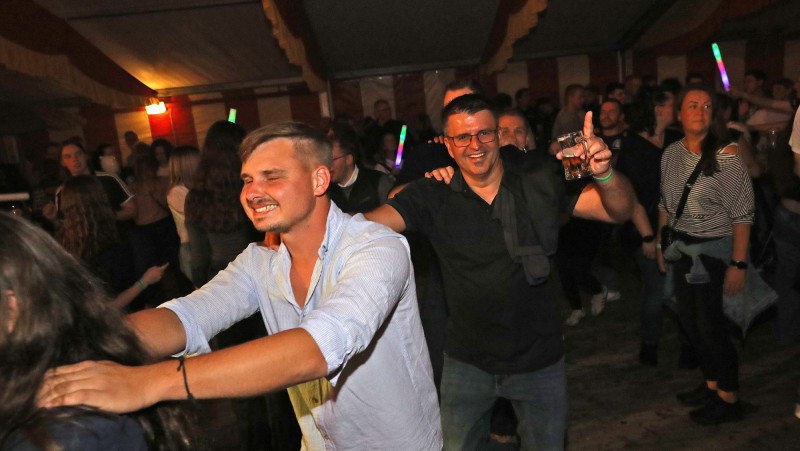 150 Jahre Feuerwehr Gamsen: Die schönsten Fotos zur großen Partynacht 