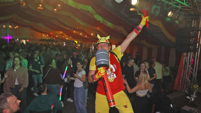150 Jahre Feuerwehr Gamsen: Die schönsten Fotos zur großen Partynacht 