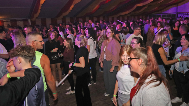 150 Jahre Feuerwehr Gamsen: Die schönsten Fotos zur großen Partynacht 