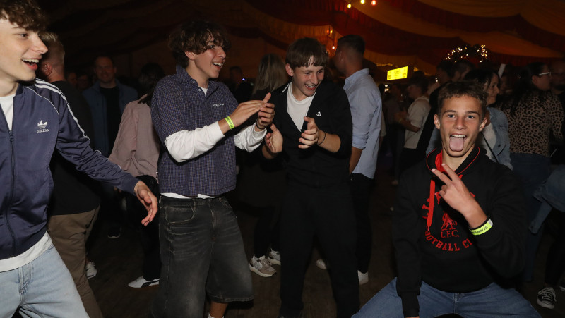 150 Jahre Feuerwehr Gamsen: Die schönsten Fotos zur großen Partynacht 