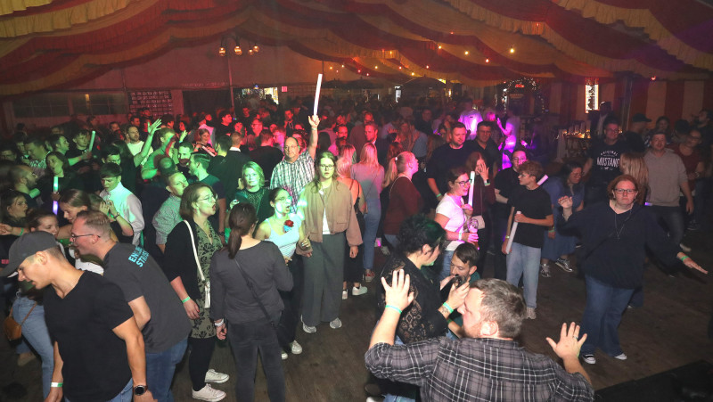150 Jahre Feuerwehr Gamsen: Die schönsten Fotos zur großen Partynacht 