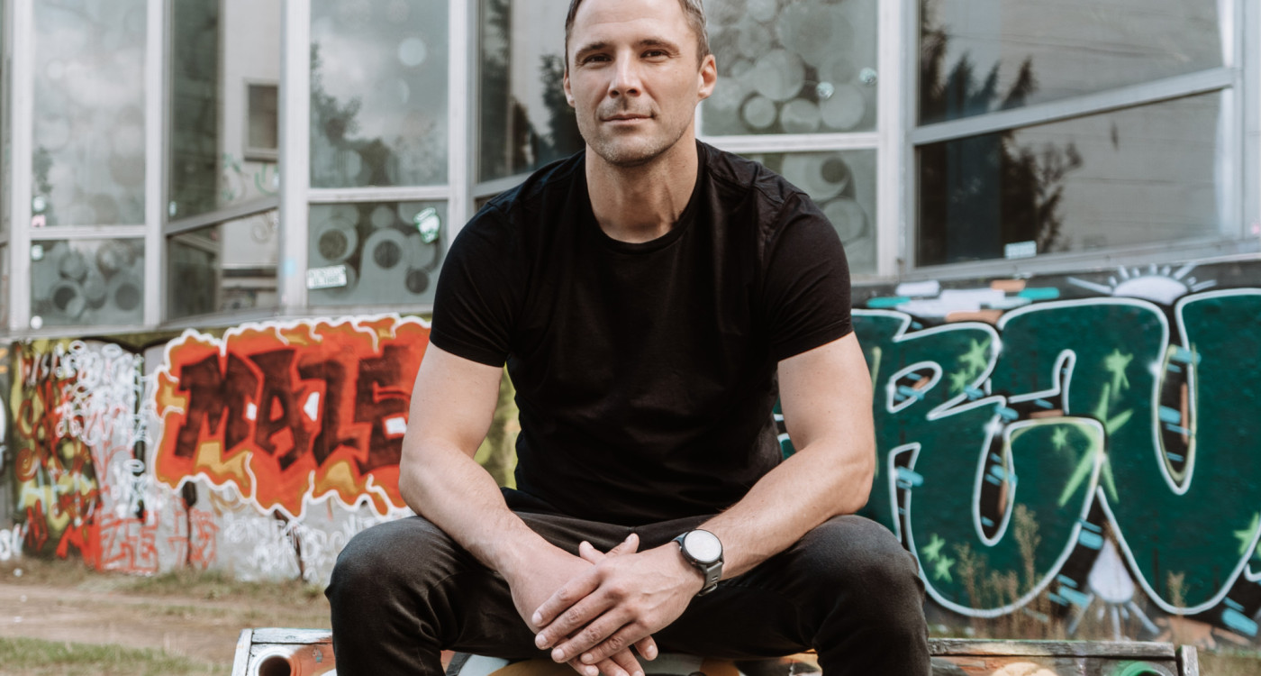 30 rasante Storys aus Wolfsburg voller Auf-die-Fresse-Heckmeck: KURT-Rezension zu Timo Quantes Kurzgeschichtensammlung