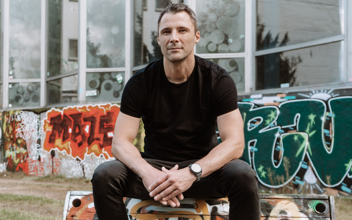 30 rasante Storys aus Wolfsburg voller Auf-die-Fresse-Heckmeck: KURT-Rezension zu Timo Quantes Kurzgeschichtensammlung