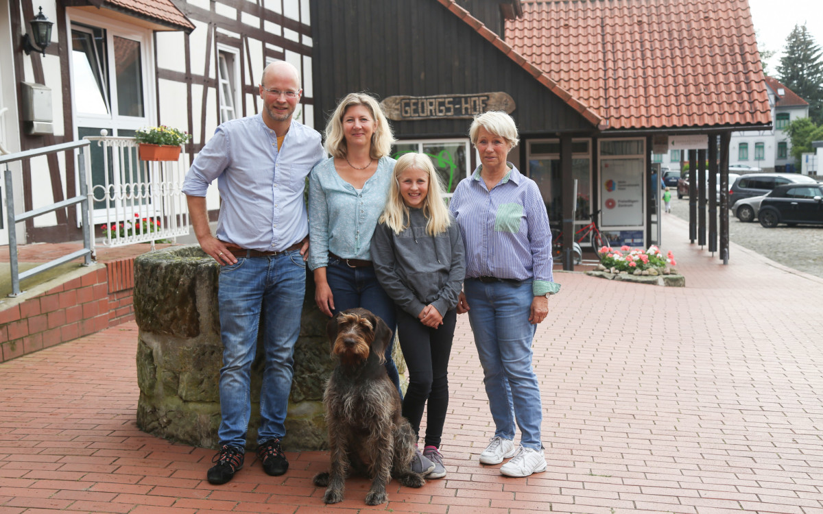 40 Jahre Lüttje Lage: Familie Georg erinnert sich - Es begann mit Schnaps für 40 Pfennig und führte bis zum großen Altstadtfest