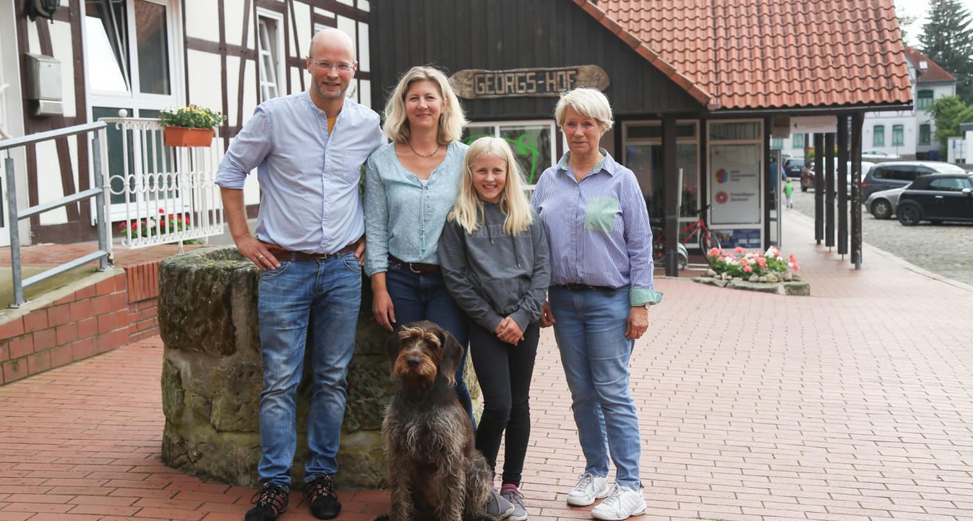 40 Jahre Lüttje Lage: Familie Georg erinnert sich - Es begann mit Schnaps für 40 Pfennig und führte bis zum großen Altstadtfest