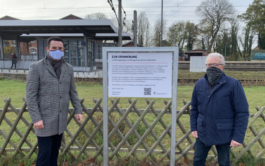 400 Kriegsgefangene starben qualvoll in Gifhorn - 75 Jahre später werden sie nun mit einer Gedenktafel geehrt