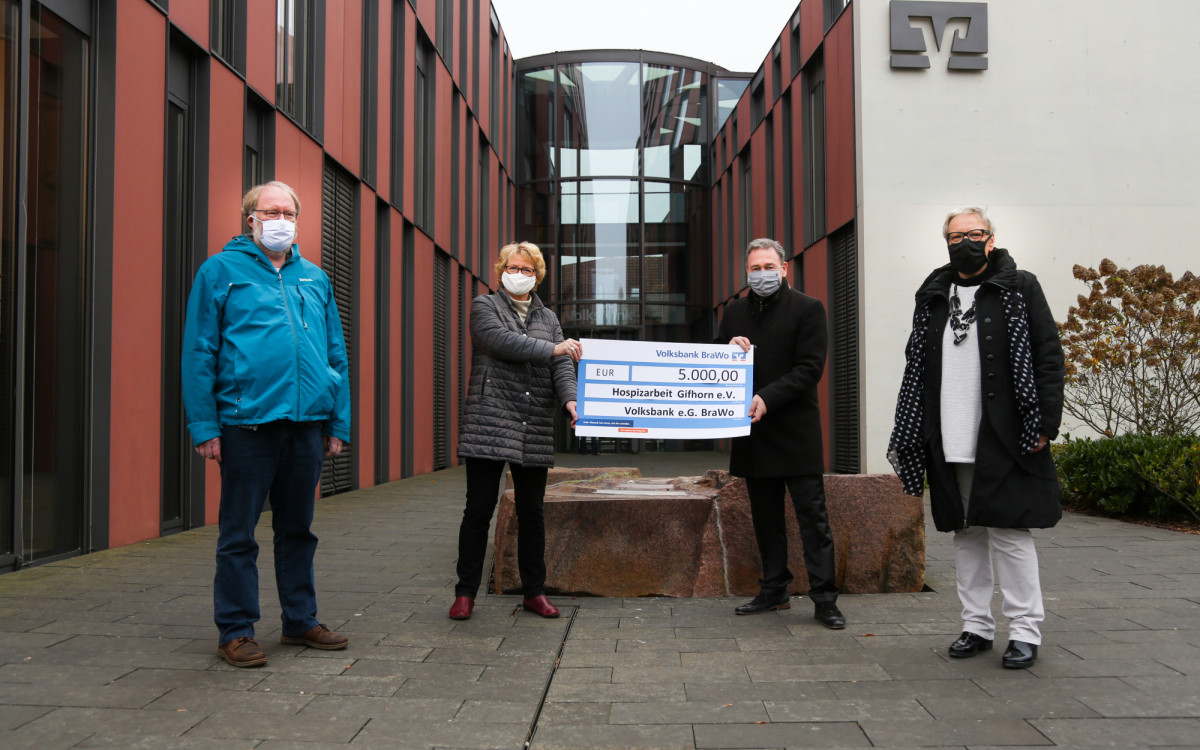 5000 Euro zur Stärkung der ehrenamtlichen Helfer - Volksbank unterstützt Gifhorner Hospizarbeit