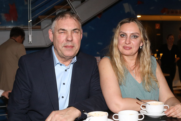 650 Gäste feiern vergnügt den Apfelsinenball 2024 - Das sind die schönsten Bilder aus Gifhorns Stadthalle