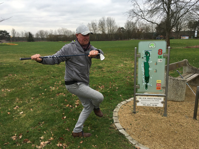 9 einfache Übungen, mit denen Ihr fit bleibt an der frischen Luft - Eine gemeinsame Aktion von Golfclub Gifhorn und KURT