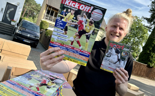 Ab jetzt an mehr als 300 Auslagestellen: Kick Off! Das Fußball-Sonderheft von Sport KURT für die Hinrunde 2023/2024