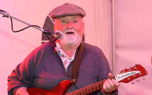 Alle bereit für den 9. August: Morris Sharpe rockt das Sommerfest der Gifhorner Bier- und Rockbar H1