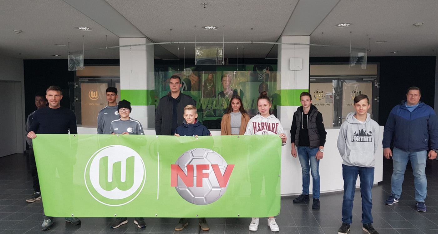 Alle Schiedsrichter-Anwärter bestehen im ersten Anlauf - Süleyman Aytekin (SV Gifhorn) und Nikolai Braun (HSV Hankensbüttel) sind die Lehrgangsbesten