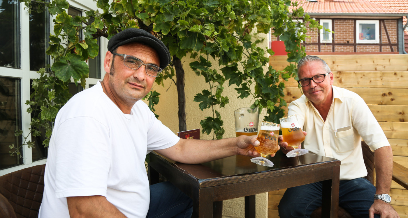 Alte Ziege – lecker, stilvoll und ungezwungen: Frisches Essen, dicke Burger und ein großes Sommer-Programm mit Live-Musik