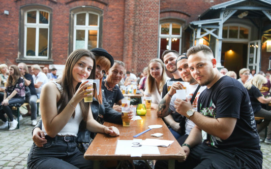 Altstadtfestchen im Gifhorner Kultbahnhof - Die schönsten Fotos in unserer Bildergalerie
