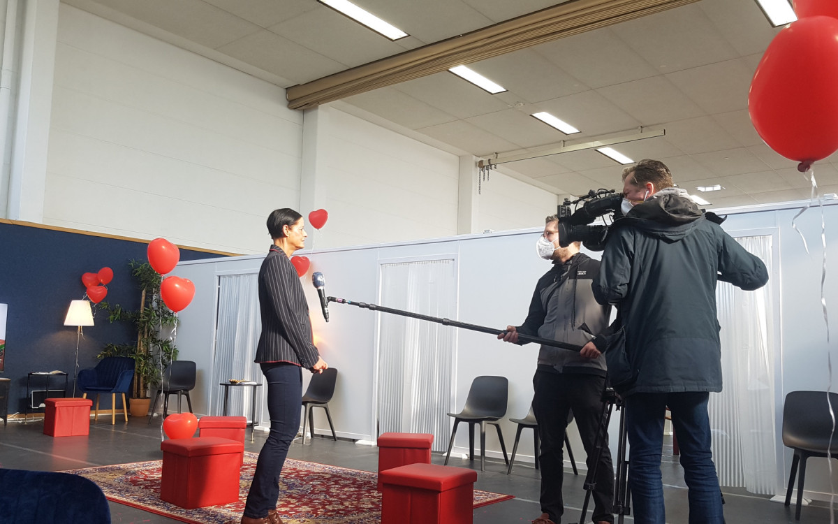 Amor zu Gast bei Freunden: Große Impfaktion zum Valentinstag in der Lebenshilfe Gifhorn - Auch der NDR berichtet