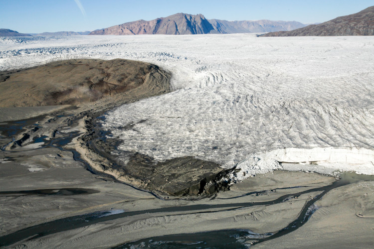 An den Feiertagen fängt die Seele an zu klingen - Moderator Peter von Sassen erzählt im KURT-Interview von seiner Liebe zur Weihnachtszeit
