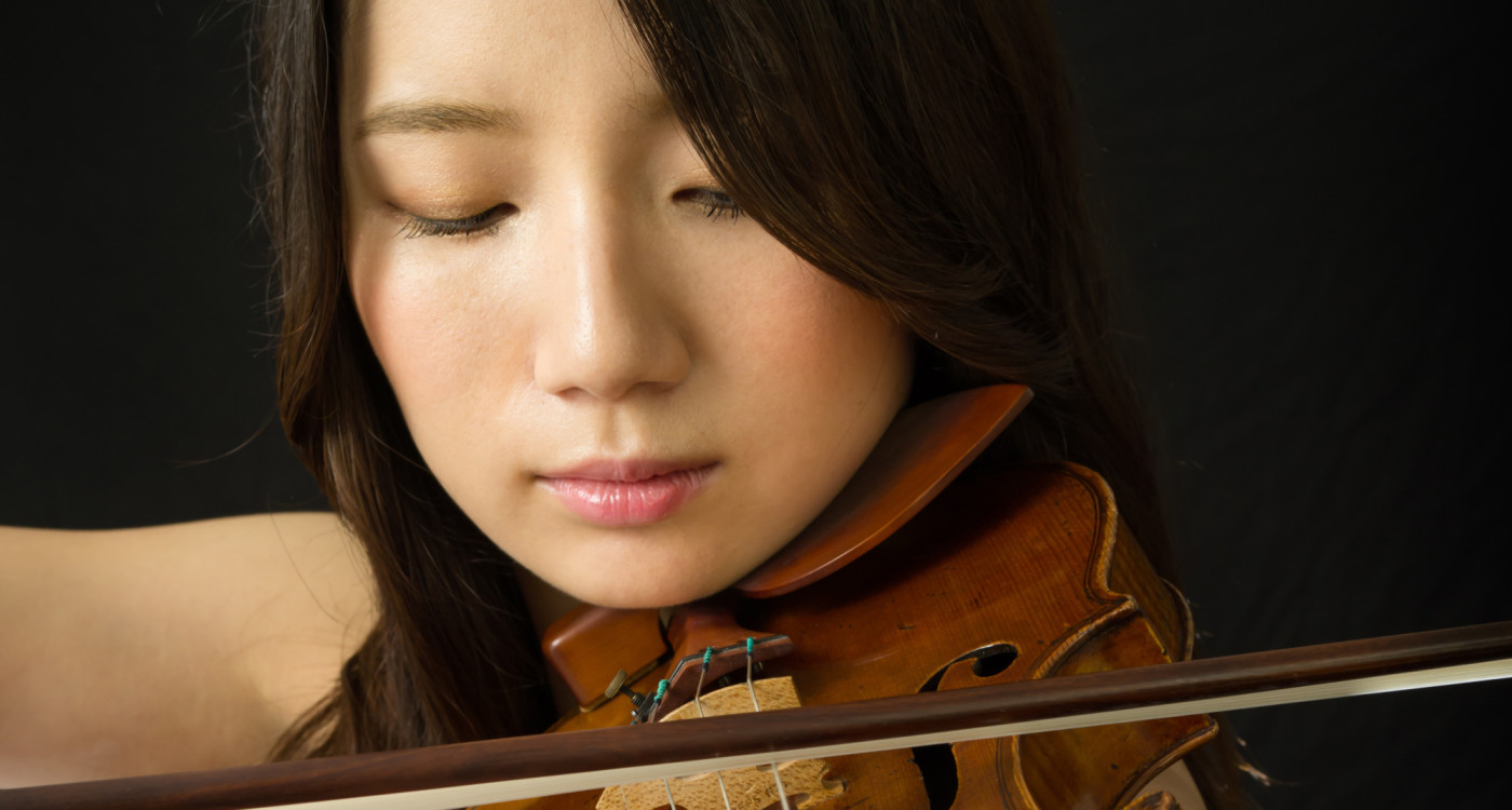 Anlässlich des Tags der Deutschen Einheit: Sinfonie in der Stadthalle mit der preisgekrönten Solistin Airi Suzuki