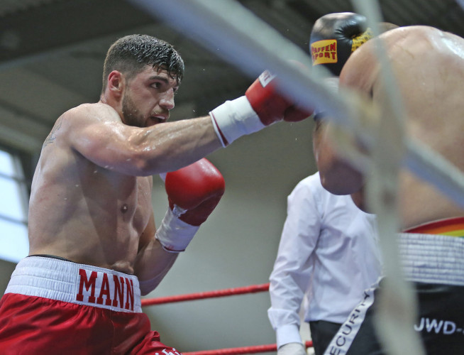 Artur Mann hört auf: Der Gifhorner Boxer wird WBF-Champ, kümmert sich aber fortan um seine Firma