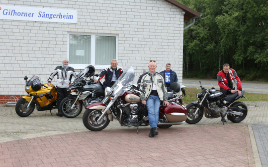 Auf den Bikes quer durchs Land - Der 1. Zug des USK pocht auch auf den Straßen auf den Gemeinschaftssinn