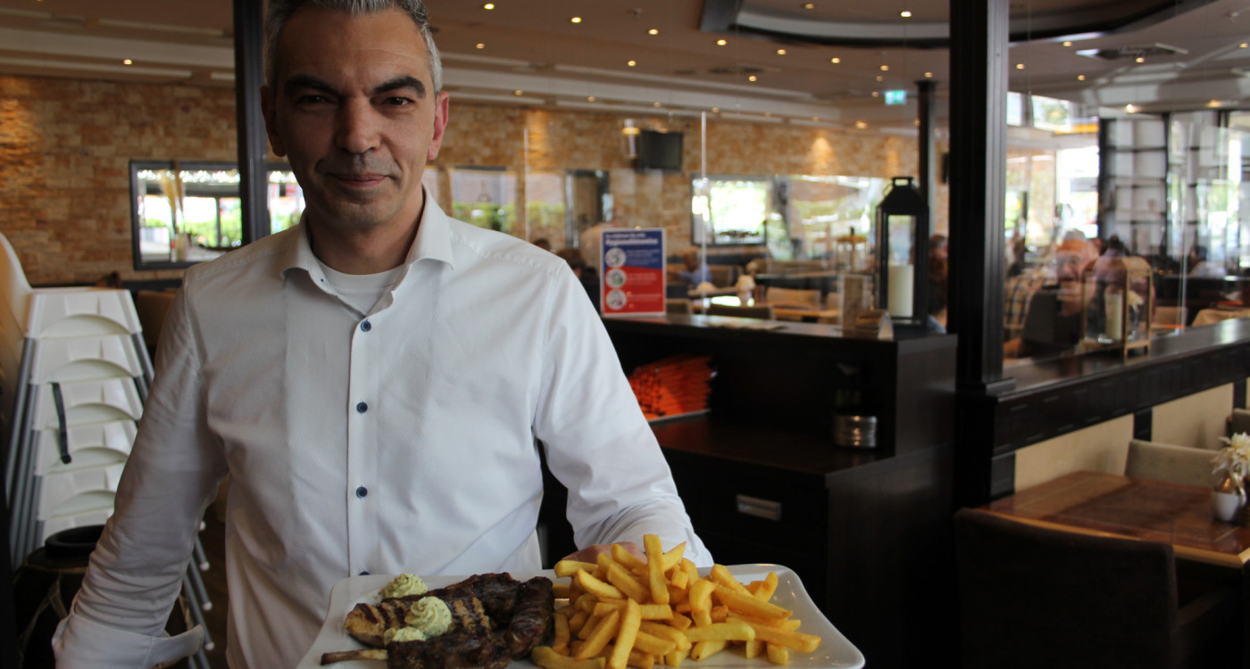 Auf jedem Teller eine riesige Portion - La Caféteria in Gifhorn: Toni Brachos und sein Team setzen auf persönlichen Umgang