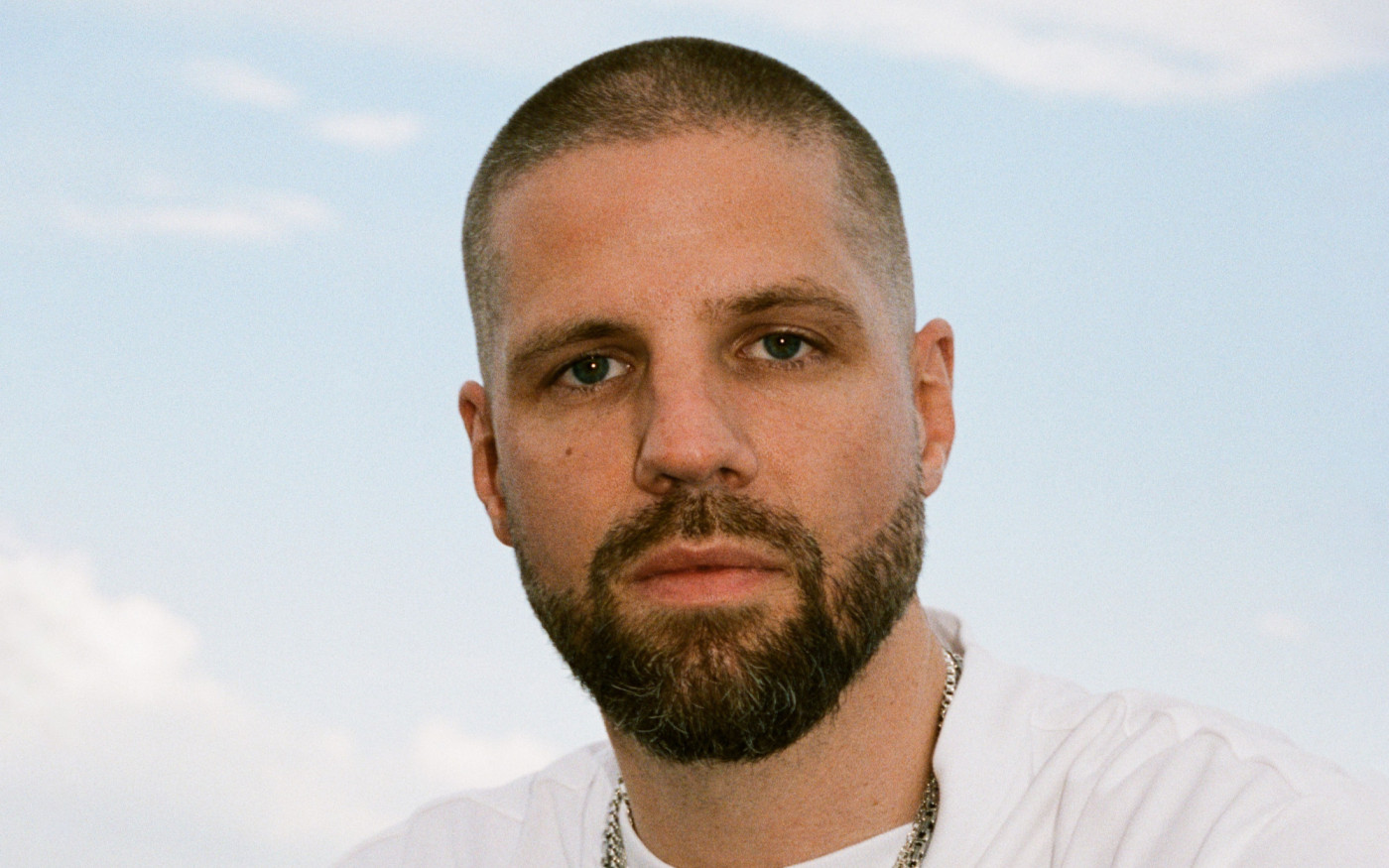 Auf Serpentinen ins Paradies: Der Musiker Tua hat endlich sein erstes großes Pop-Album 