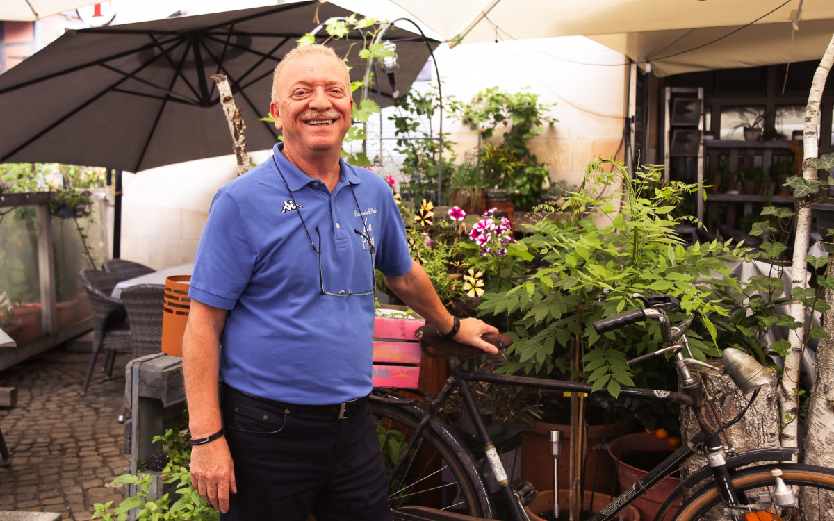 Aus vier Monaten wurden ganz schnell 40 Jahre - Der Italiener Luciano Papavero feiert runden Jahrestag in der Gifhorner Gastronomie