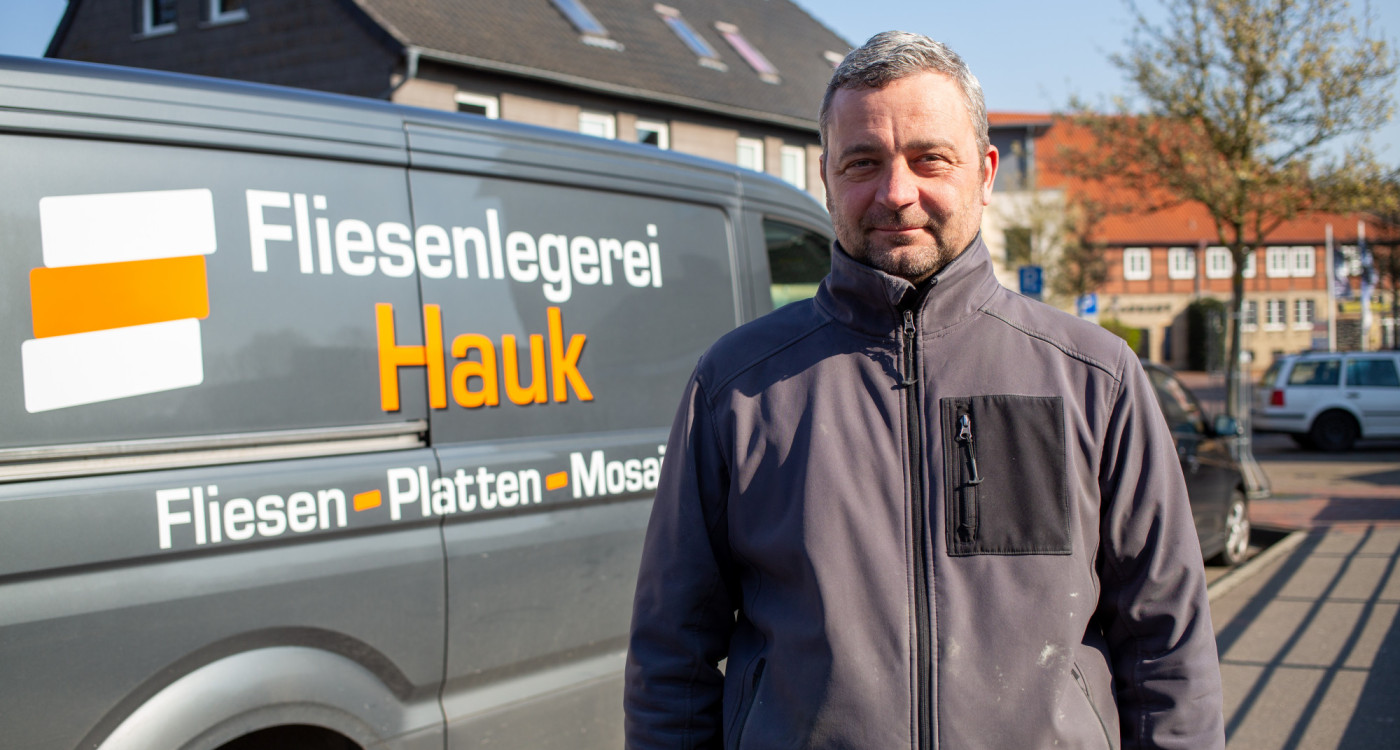 Badsanierungen sowie Reparaturen - Fliesenlegerei Hauk steht zur Verfügung