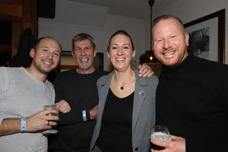 Begeisterte Stimmungsexzesse in Gifhorn: Das sind die schönsten Bilder vom Honky Tonk