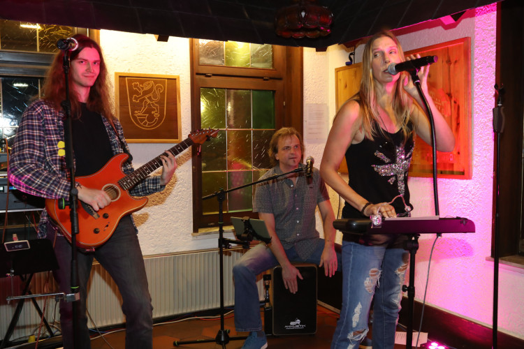 Begeisterte Stimmungsexzesse in Gifhorn: Das sind die schönsten Bilder vom Honky Tonk