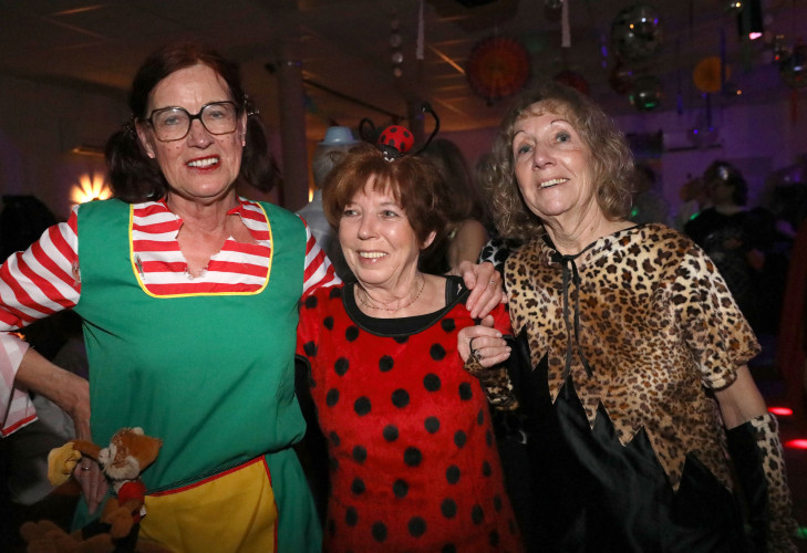 Bei Micha: Bunte Faschingsparty sorgt für vergnügliche Nacht