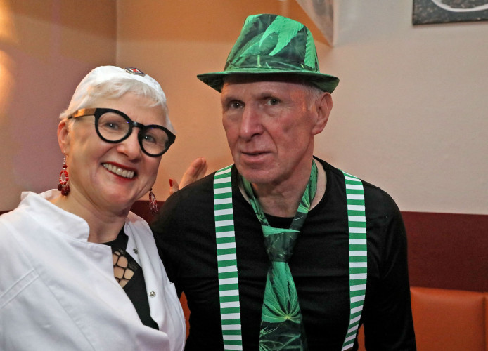 Bei Micha: Bunte Faschingsparty sorgt für vergnügliche Nacht