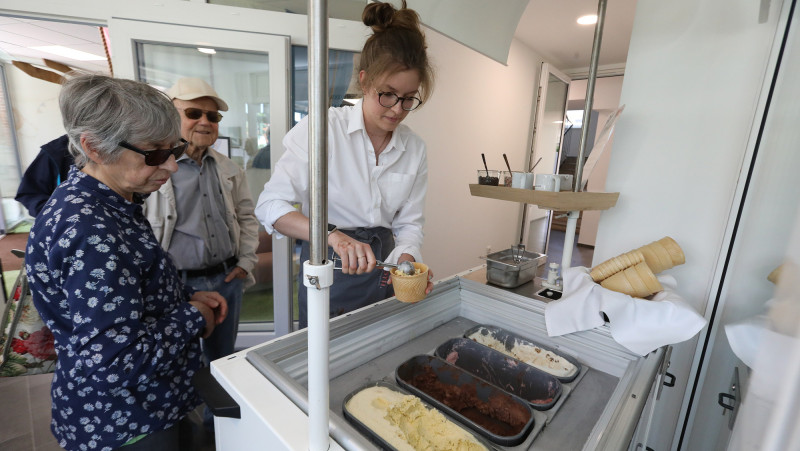 Bildergalerie mit Bällebad und Ritterburg-Rutsche: JOVO Kids eröffnet am Gifhorner Schillerplatz