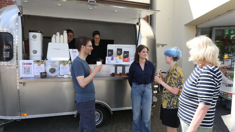 Bildergalerie mit Bällebad und Ritterburg-Rutsche: JOVO Kids eröffnet am Gifhorner Schillerplatz
