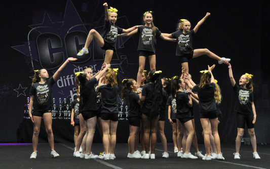 Blazing Panthers und Jaguars heben jetzt richtig ab: Cheerleader aus Gifhorn und Jembke starten bei den Regionalmeisterschaften Nord