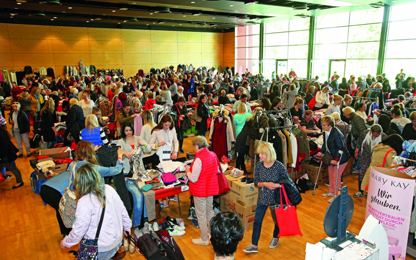 Bummeln, Schnäppchen jagen, Klönen: Frauenflohmarkt in der Stadthalle Gifhorn findet wieder statt