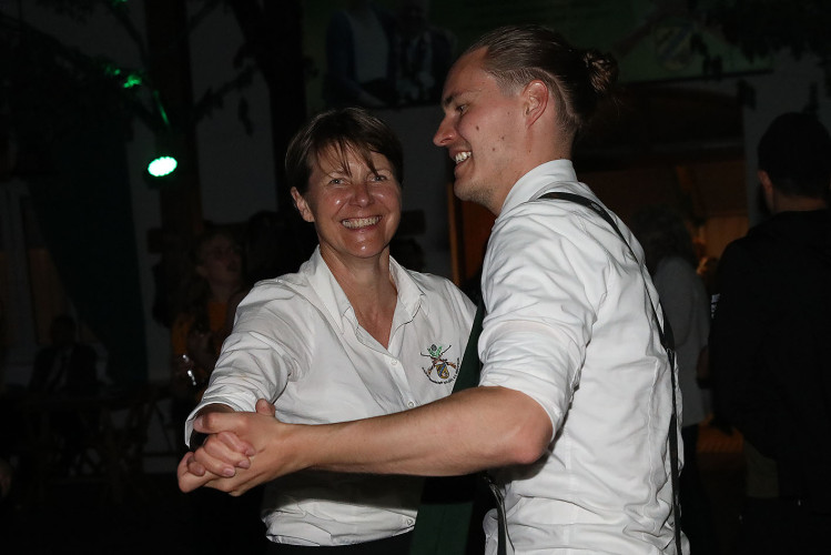 Carsten Klasing ist neuer Schützenkönig von Wahrenholz – KURT zeigt Euch die schönsten Bilder vom großen Festwochenende