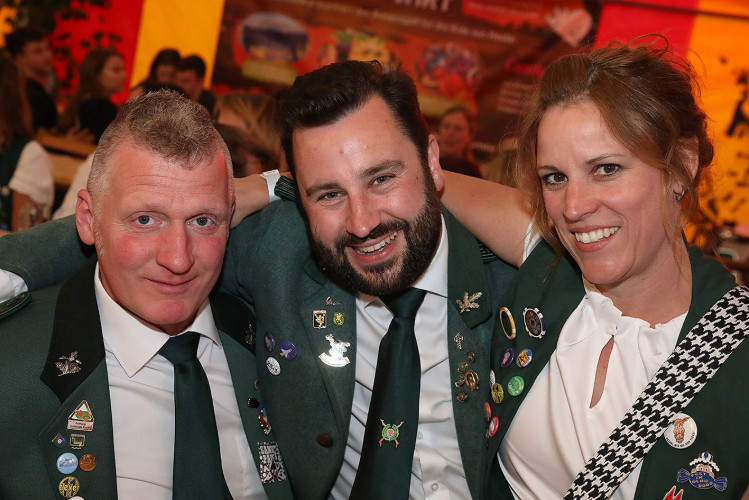 Carsten Walter ist Großer König in Calberlah – KURTs Bildergalerie zeigt die schönsten Fotos vom Schützenfest