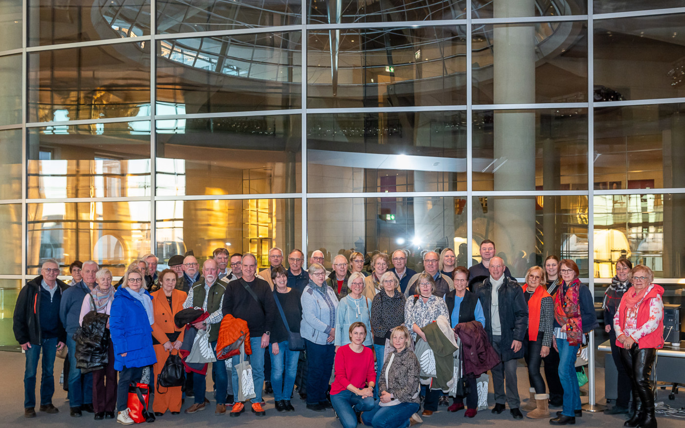 CDU-Bundestagsabgeordnete Ingrid Pahlmanns letzte Besuchergruppe unter der Reichstagskuppel