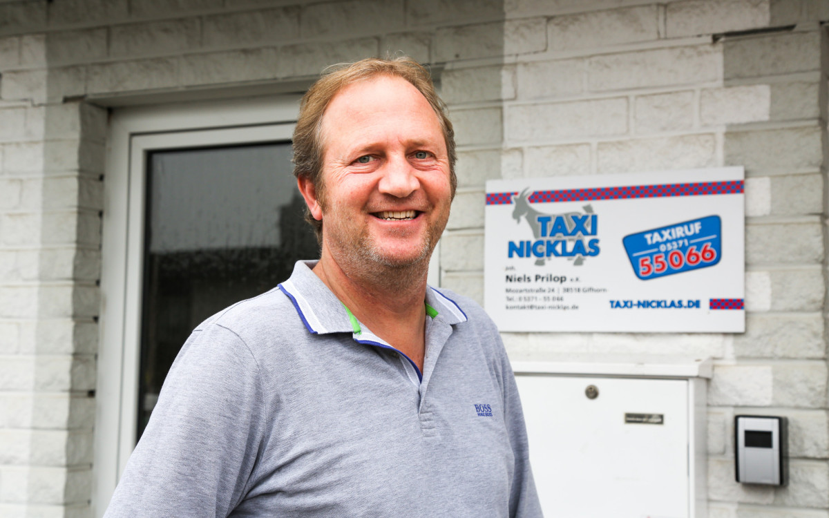 Das Rückgrat der Fortbewegung: Taxi Nicklas bietet Personenverkehr, Rollstuhltaxi und Schülerverkehr an