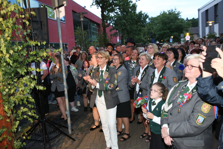 Das war der großartige Schützenfest-Donnerstag: So feiert Gifhorn den Auftakt
