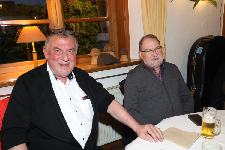 Das war der Maibaum-Stammtisch im Deutschen Haus: Zahlreiche Gifhorner Unternehmen und Verbände feiern gemeinsam das Frühjahr