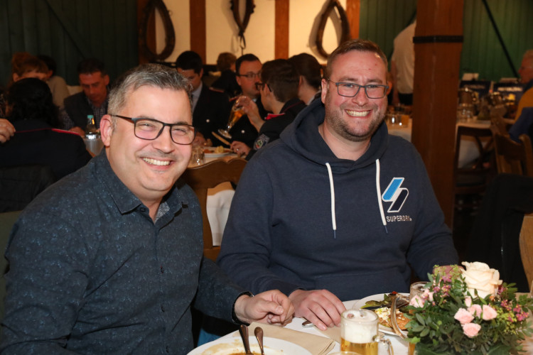 Das war der Maibaum-Stammtisch im Deutschen Haus: Zahlreiche Gifhorner Unternehmen und Verbände feiern gemeinsam das Frühjahr
