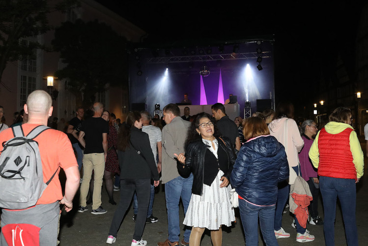 Das war der Tanz in den Mai auf dem Gifhorner Marktplatz - KURT zeigt die schönsten Bilder