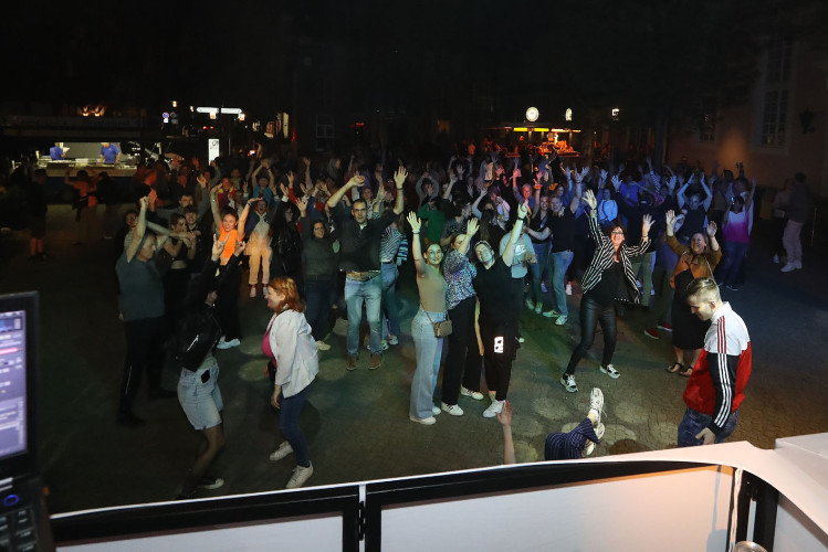 Das war der Tanz in den Mai auf dem Gifhorner Marktplatz - KURT zeigt die schönsten Bilder