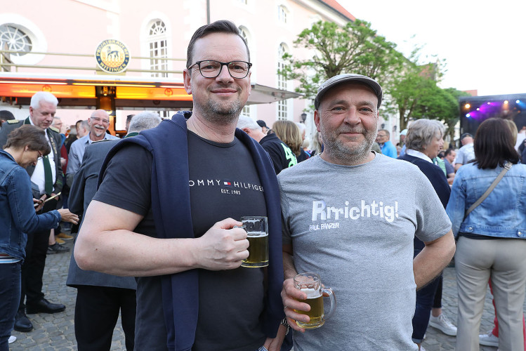 Das war der Tanz in den Mai auf dem Gifhorner Marktplatz - KURT zeigt die schönsten Bilder