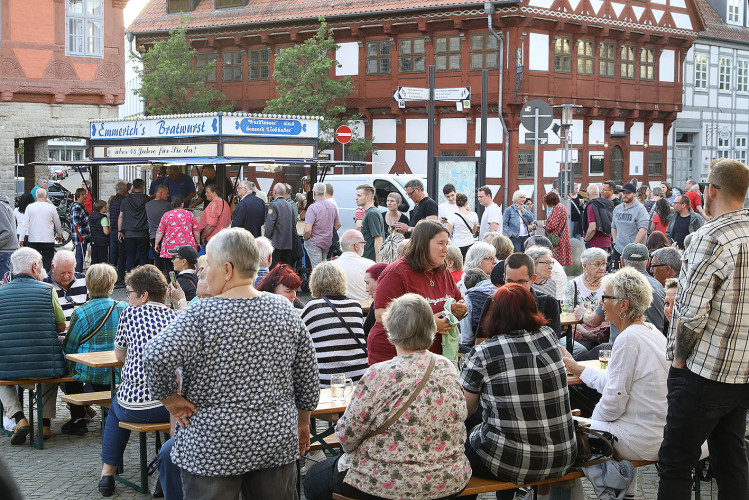 Das war der Tanz in den Mai auf dem Gifhorner Marktplatz - KURT zeigt die schönsten Bilder
