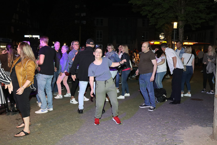 Das war der Tanz in den Mai auf dem Gifhorner Marktplatz - KURT zeigt die schönsten Bilder