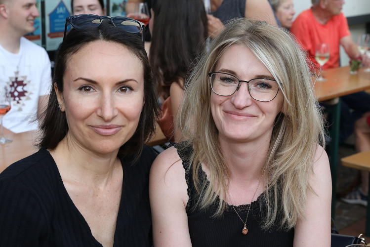 Das Weinfest läuft genauso wie das dazugehörige Getränk in die Gläser - Das sind die schönsten Bilder vom Weinfest