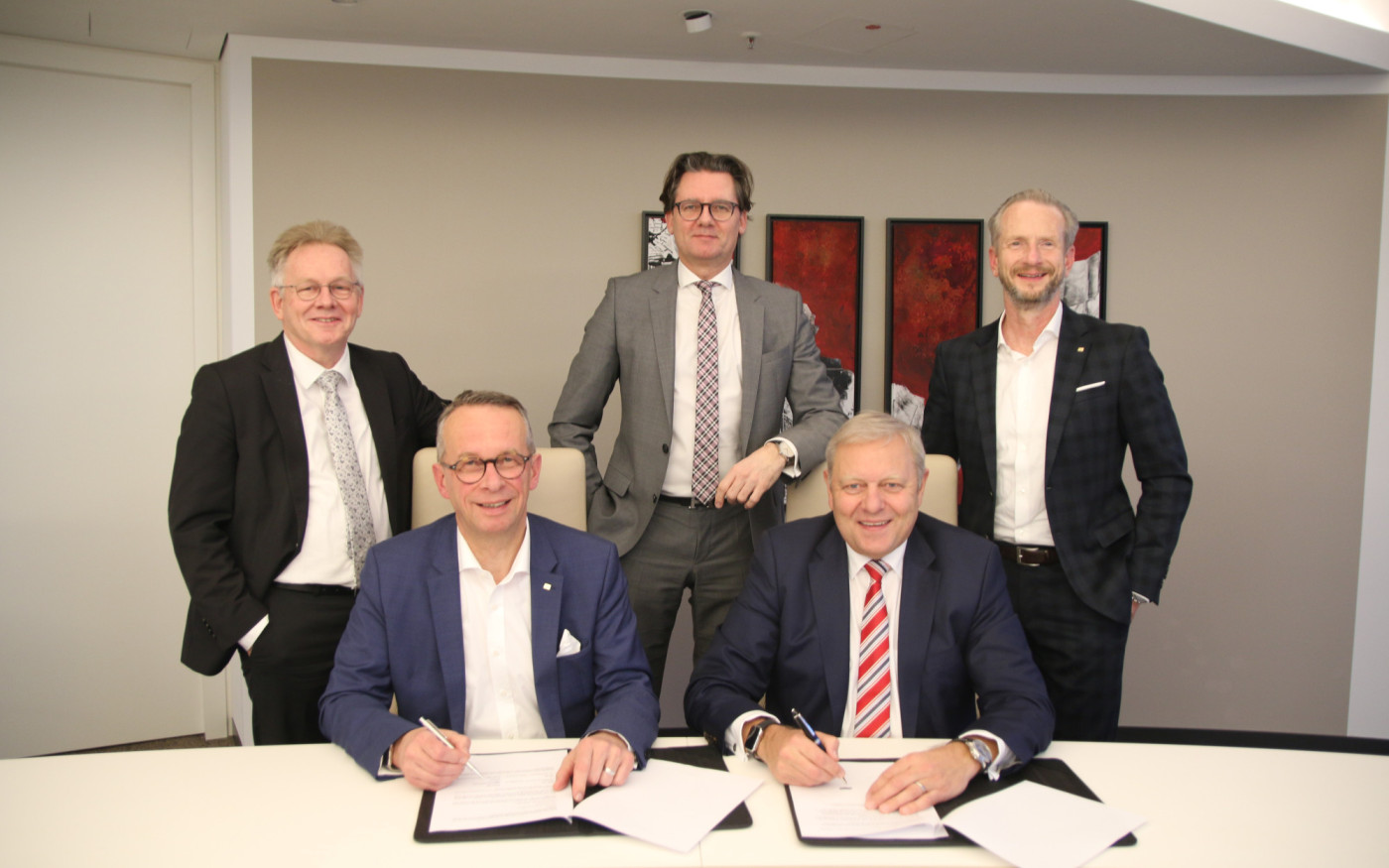 Das wird eine der größten Volksbanken Norddeutschlands: Volksbank BraWo und Volksbank Magdeburg fusionieren