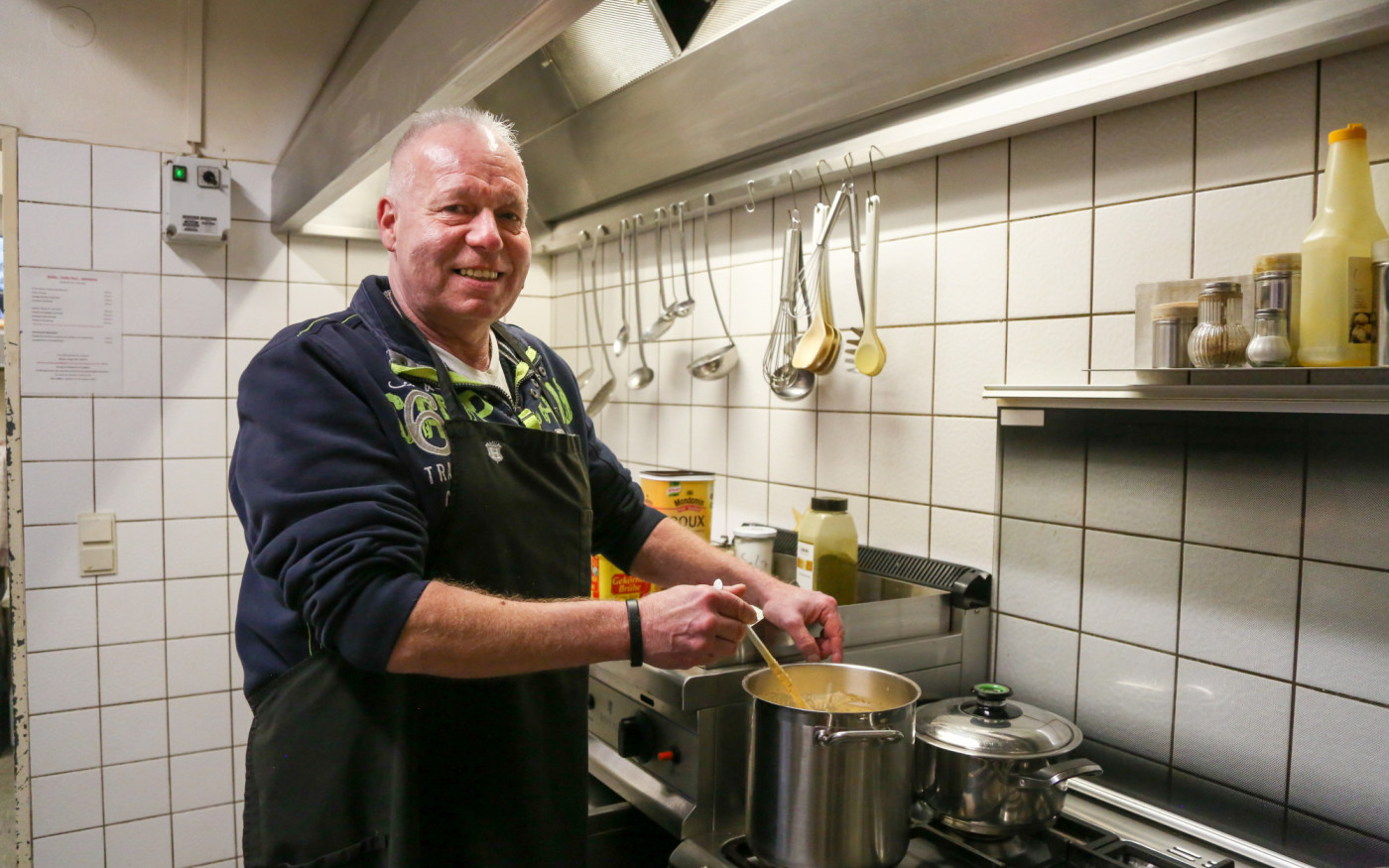 David Hasselhoff bringt die Currywurst - Das Malibu liefert nun Essen, manchmal auch in funky Verkleidungen